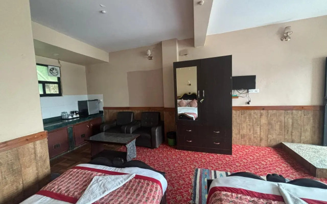 Hotel Fewa And Mike's Old Kitchen