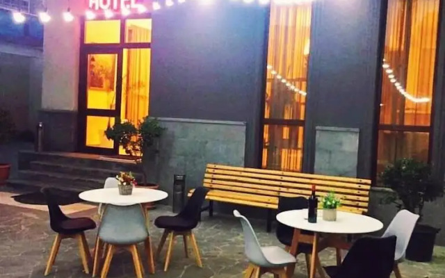 Asa Hotel Tbilisi