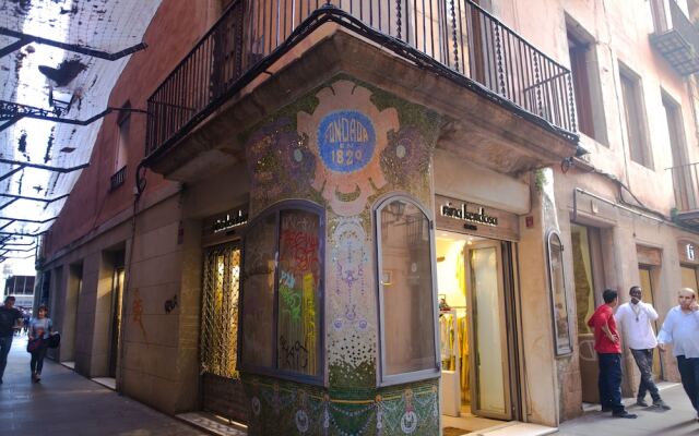 Apartamentos La Guarida 1820