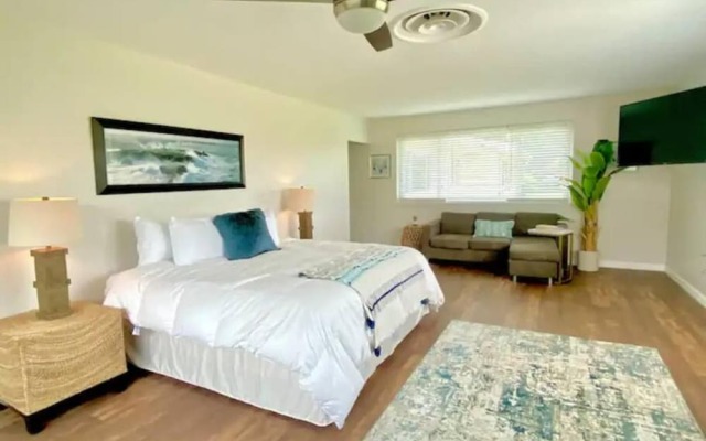 Cozy 4-Bedroom Beachside Home