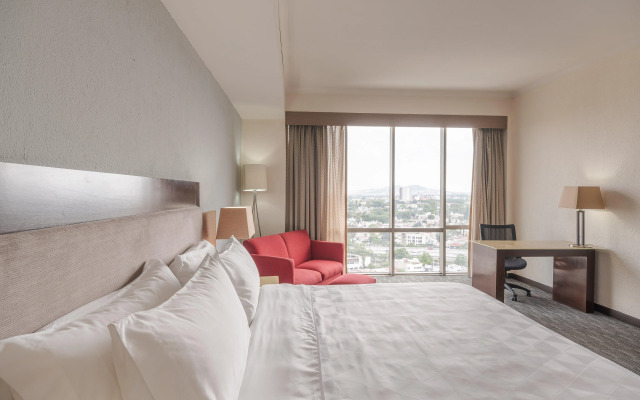 Holiday Inn Select - Guadalajara by IHG