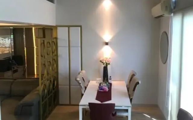 Ruby 5-Star Loft Private Hotel