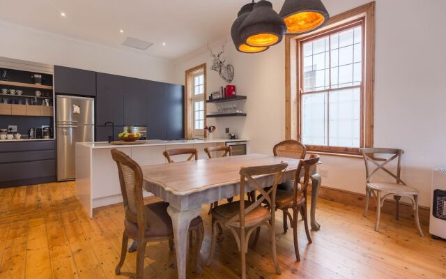 Sydney Green Point Villa