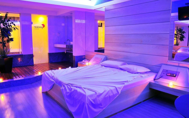 Motel Sunny (adult Only)