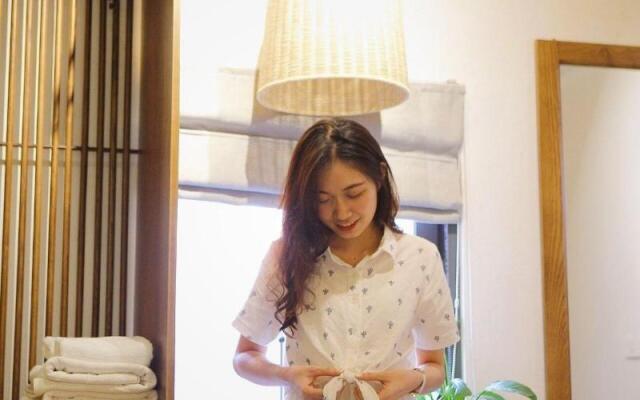 The Autumn Homestay
