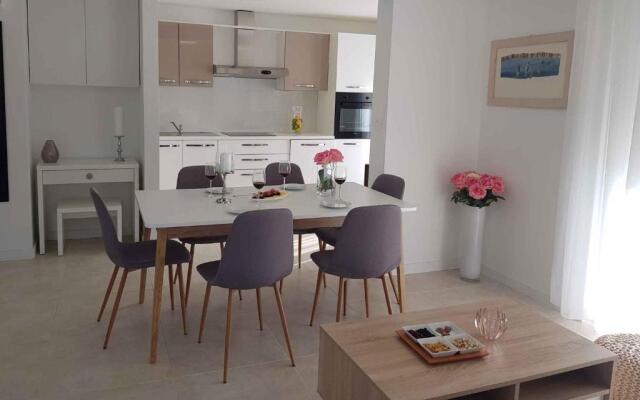 Holiday home in Rogoznica 39566