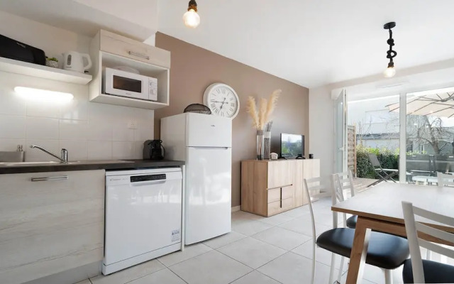 Comfortable Villa by the Sea