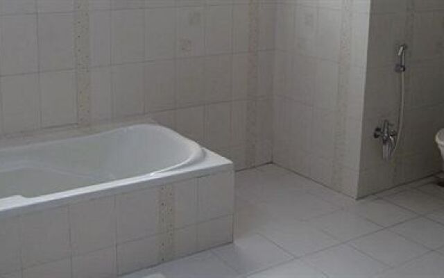 Falcons Nest Service Apartment-Lawsons Bay