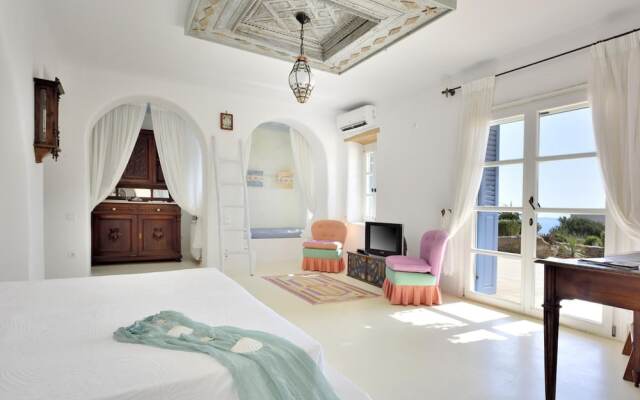 Immaculate 5-bed Villa in Klouvas - Villa Alkmini