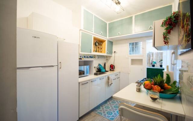 TLV Port Sweet-spot Near Beach