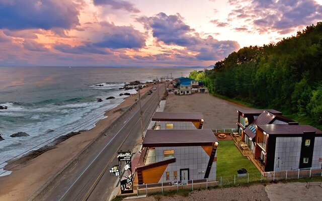Yeongdeok Etermo Pension