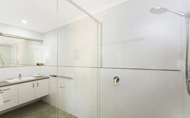 44 Cooran Court