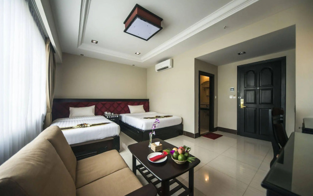 Rock Royal Hotel & Resort