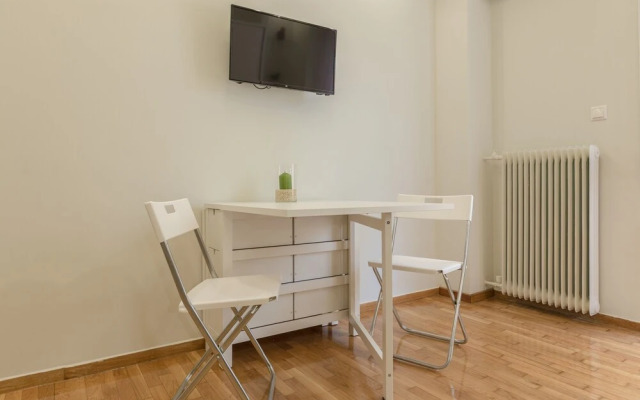 Cozy Flat with Terrace & Patio near Lycabettus