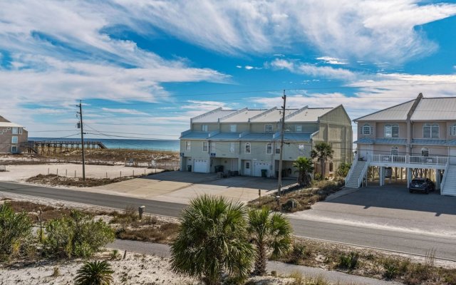 Pelican Roost 2 Bedroom Townhouse by RedAwning