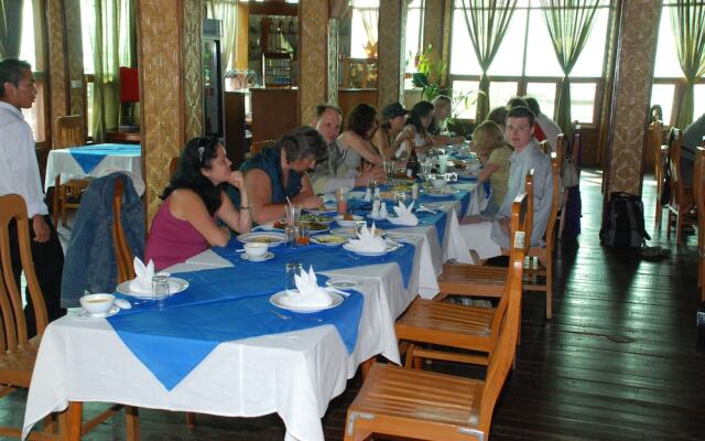 Golden Island Cottages Nampan Hotel