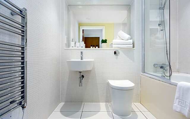 Sublime Lanterns Court One-Bedroom Apartments