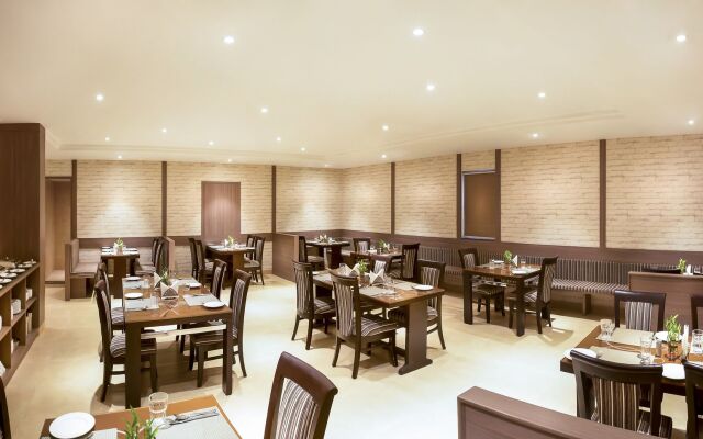 The Lotus Hotel Sameera