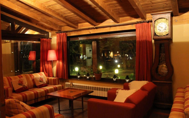 Hotel Saurat