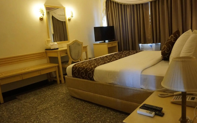 Hotel Poonja International