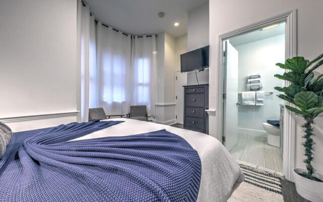 Authentic Brownstone Boston Studio!