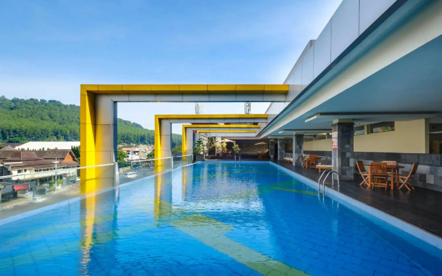 Grand Artos Hotel & Convention