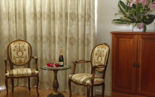 Escape Bed & Breakfast