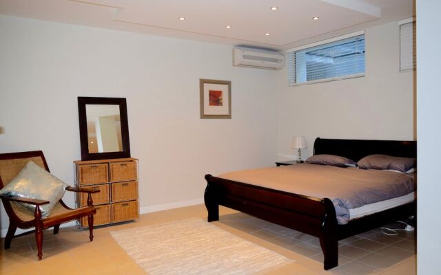 1 Bedroom Apartment in Fresnaye