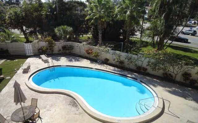 Beach Townhouses 104