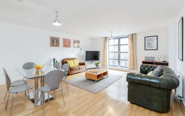 The Bateman's Shoreditch 2 Bed Flat by BaseToGo