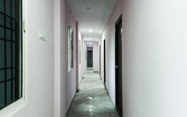 Oyo 17302 Yugis Vedhika Hotel