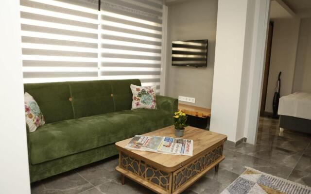 Comfortable and Modern Suite with Balcony in Narlidere, Izmir