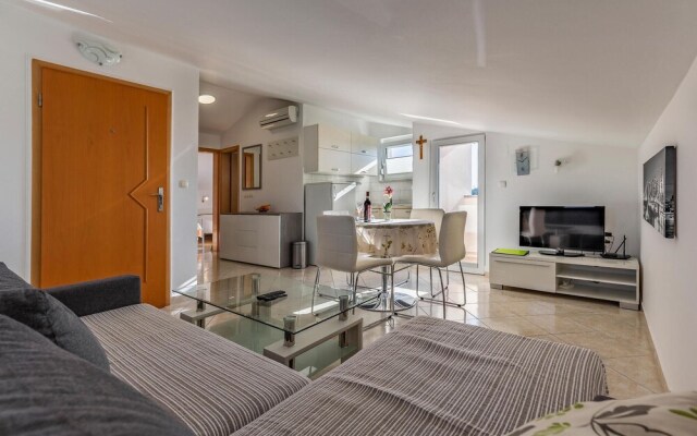 Amazing Apartment in Medulin With 2 Bedrooms and Wifi