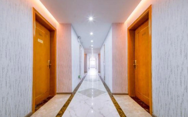 Smiley Hotel apartment (Nakhon long central store, Zhongshan) ,
