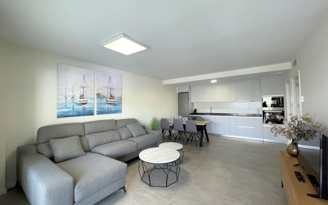 Belvilla by OYO Apartamento Moja!car