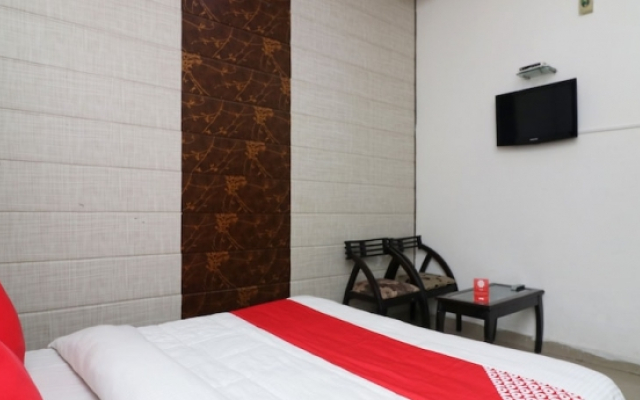 OYO 22977 Hotel Alpine