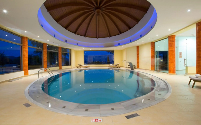 Porto Galini Seaside Resort & Spa