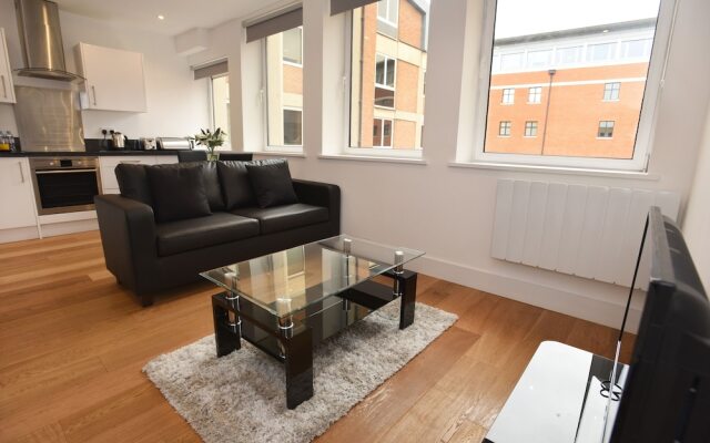 Celador Apartments - Sussex House Serviced Apartments