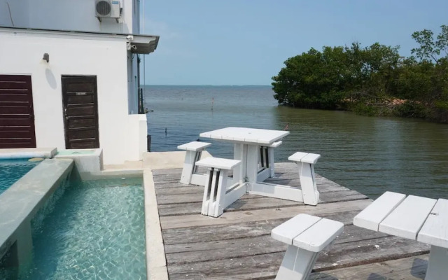 See Belize Tranquil Sea View Studio With