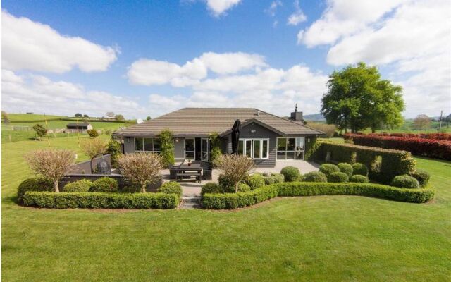 ArtHouse Bed & Breakfast