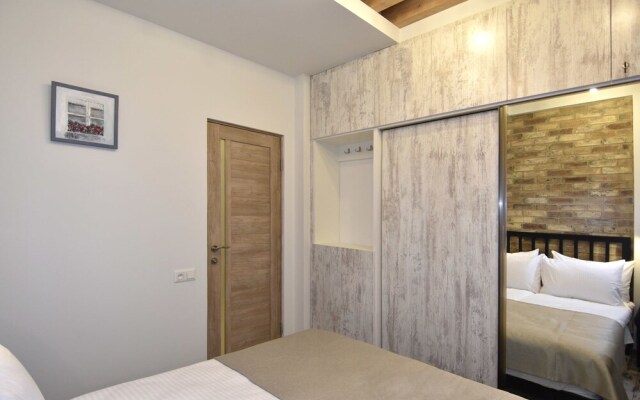 Gallery Apartment 2