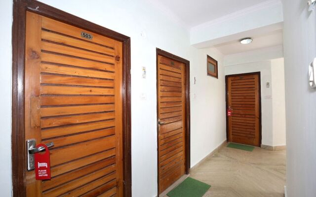 OYO 10399 Hotel Rosewood INN