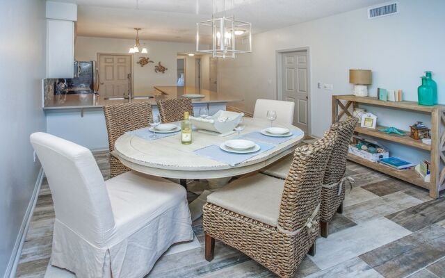 The Crescent 111 - 1638157