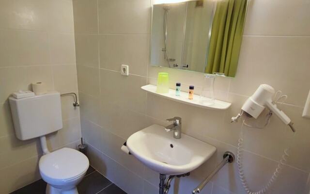 Room in Guest Room - Pension Forelle - Double Room