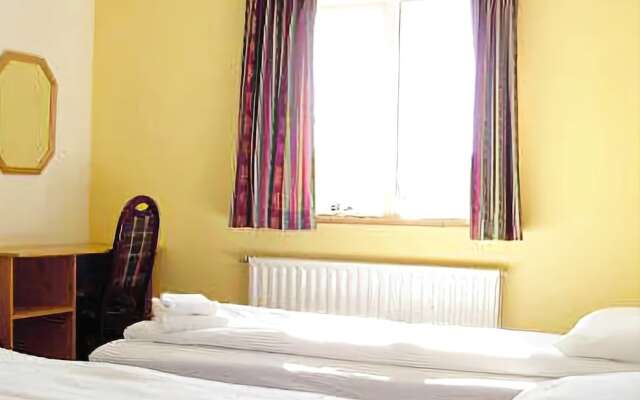 Snjofell Guesthouse