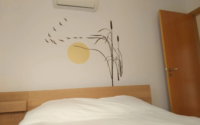 Marina Apartment 4
