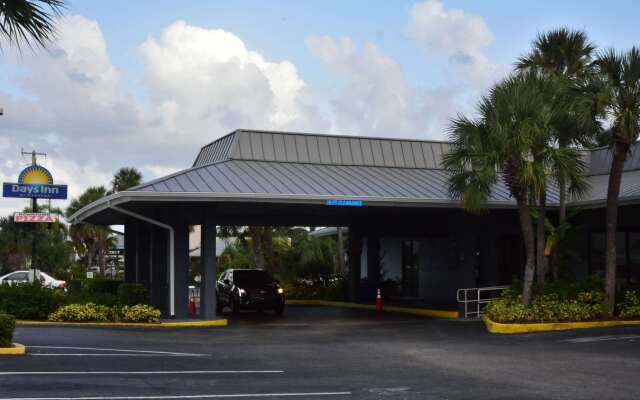 Days Inn by Wyndham Stuart