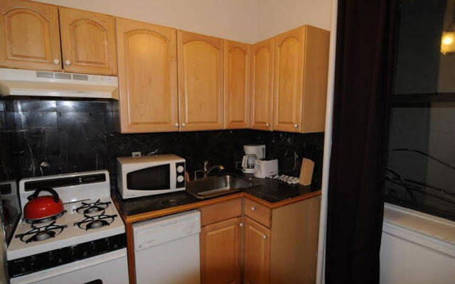 2 Bedroom Apartment in Midtown East on East 52 Street - RNU 67308