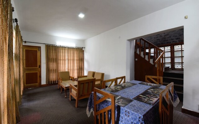 OYO Home 15642 Luxurious 2BHK