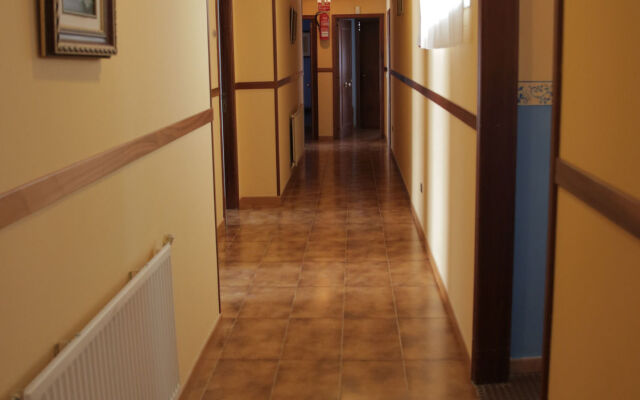 Hotel Alda Bueumar